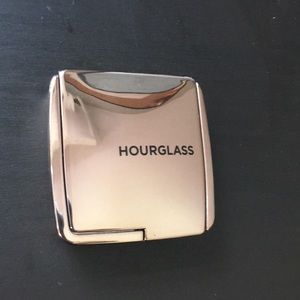 Hourglass diffused bronze light